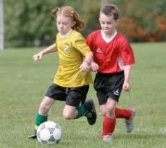 Advantages & Disadvantages of Girls and Boys Playing Together